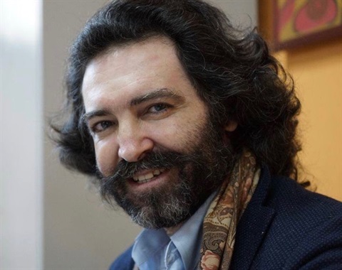 Photograph of Culver City Artist Laureate Alexey Steele