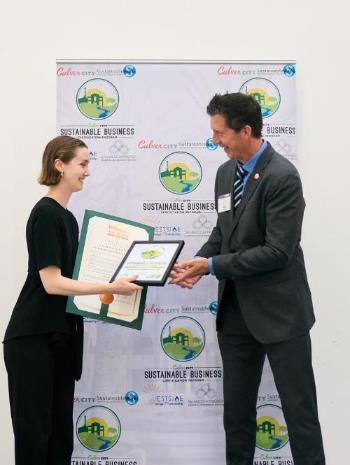 Photograph of Mayor Dan O'Brien presenting Berliner Architects with 2025 Sustainable Business Certification Award 2025-09-23